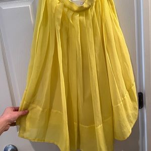 Free way bright yellow skirt with lots of movement and wow